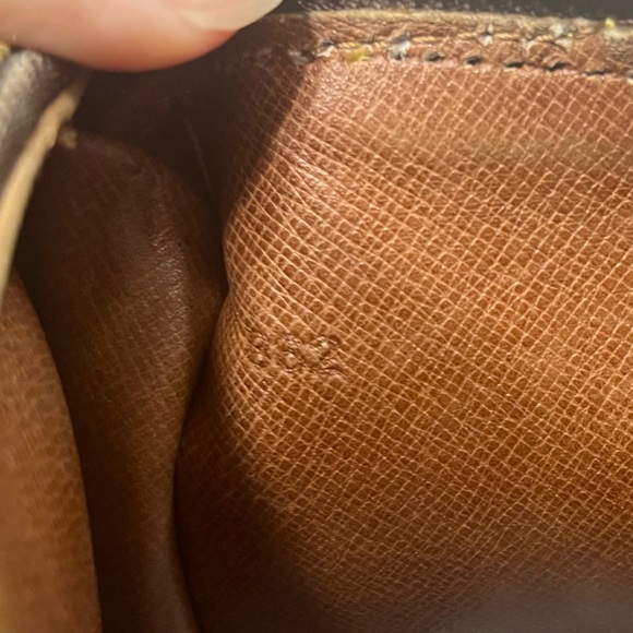 Louis Vuitton Tuileries Crossbody Monogram - Picture 15 of 17